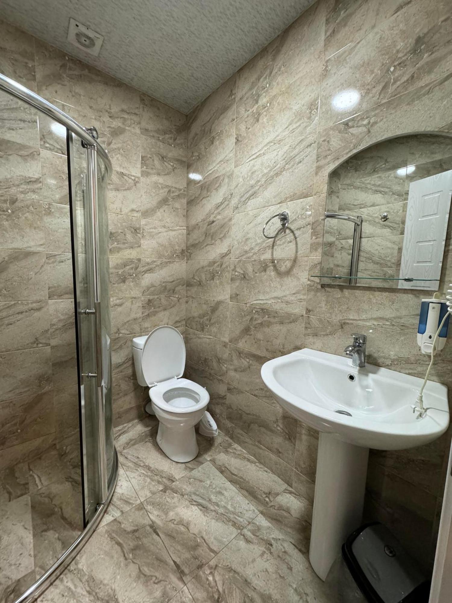 Colibri Apartamento Batumi Exterior foto