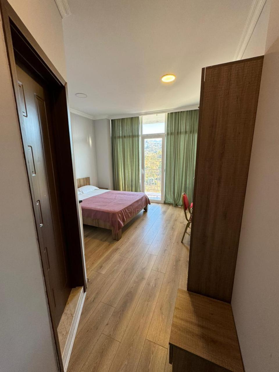 Colibri Apartamento Batumi Exterior foto