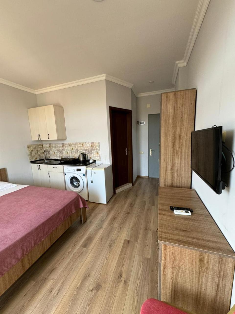 Colibri Apartamento Batumi Exterior foto